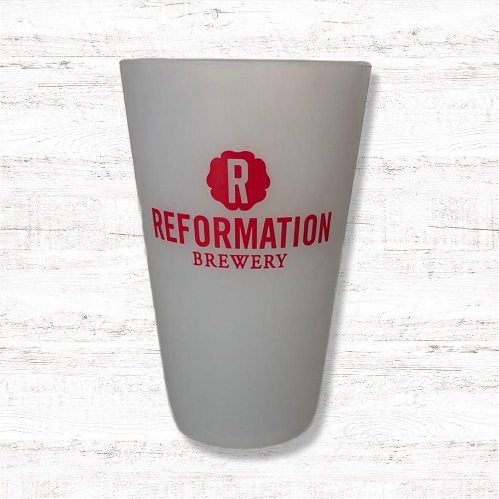 { Silipint } - Reformation Brewery Silicone Pint Cup